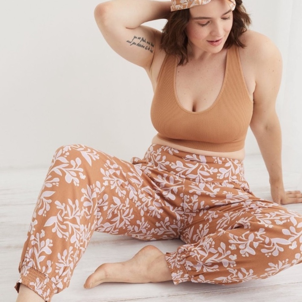 Aerie Floral Homebody Joggers